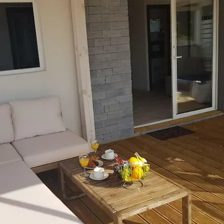 Jacuzzi Holiday House Ferienhaus *