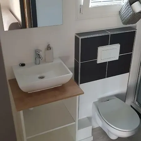Jacuzzi Holiday House Ferienhaus