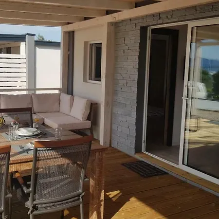 Ferienhaus Jacuzzi Holiday House *