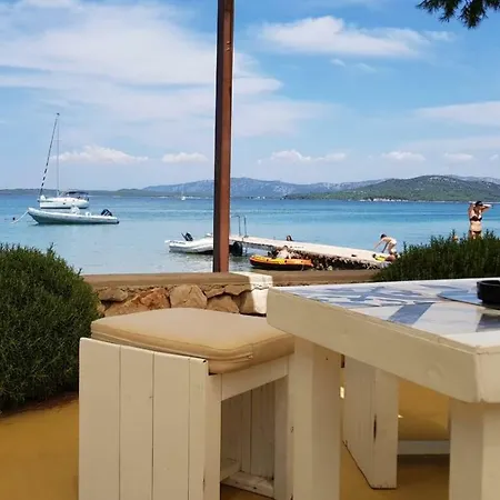 Jacuzzi Holiday House Ferienhaus *